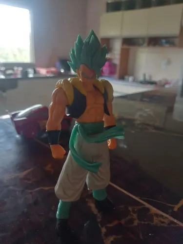 figure action gogeta