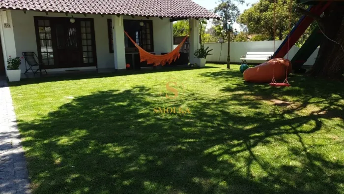 Casa para aluguel anual em Jurerê Internacional - Florianópolis Sc.