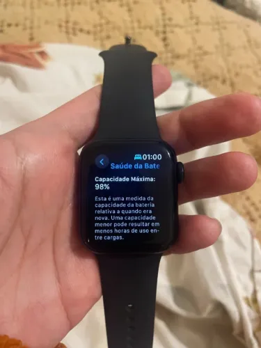 Apple Watch SE II (2a geração) 40mm Midnight (98% saúde da bateria)
