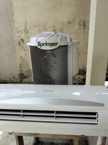 Vendo central de ar springer 9000 btus usada