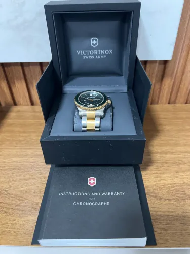 Vendo Relógio Victorinox Swiss Army