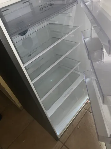 Geladeira com defeito 
