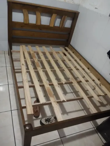 Cama casal sem colchão