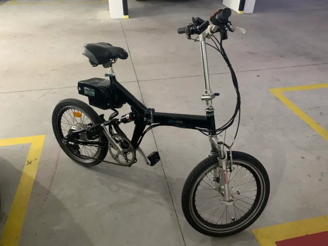Bicicleta elétrica dobrável 