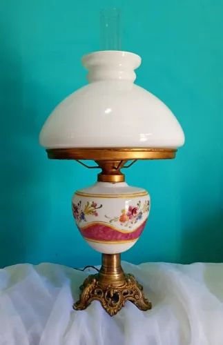 Antiga e rara luminária de mesa / abajur em opalina e bronze 