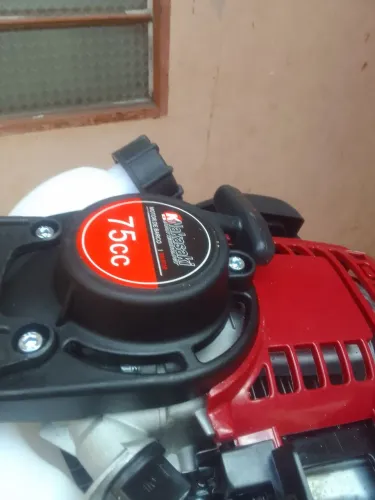Vendo um motor de barco