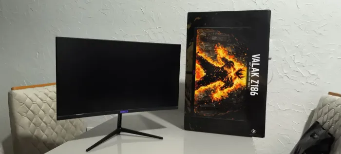 Monitor 180 Hz