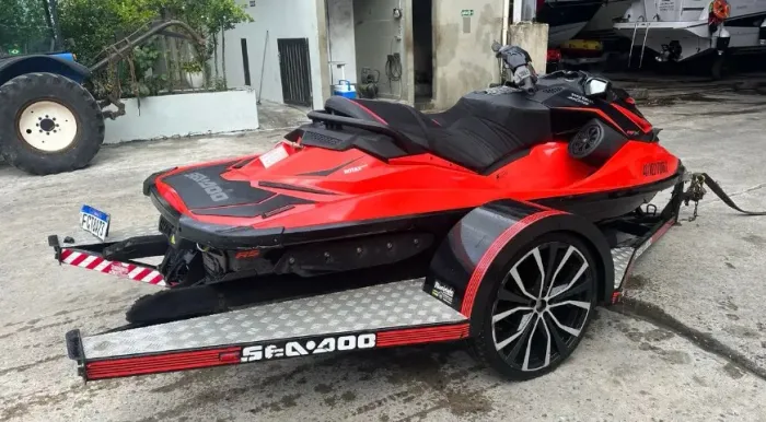 Sea-Doo RXP-X 300 RS 2017 Com Carretinha rodoviária 