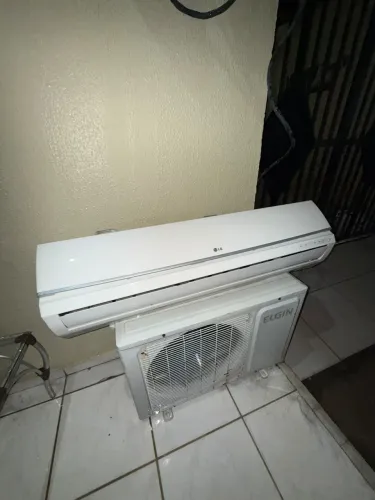 Ar Condicionado Split 18000 BTUs (Evaporadora LG + Condensadora Elgin) - Gelando Muito
