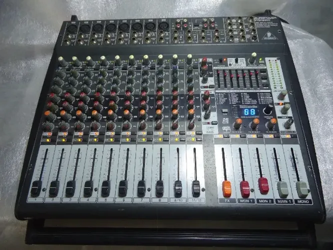 Mesa Behringer Pmp3000.favor Ler A Descrição Do Anúncio !! (Usado)