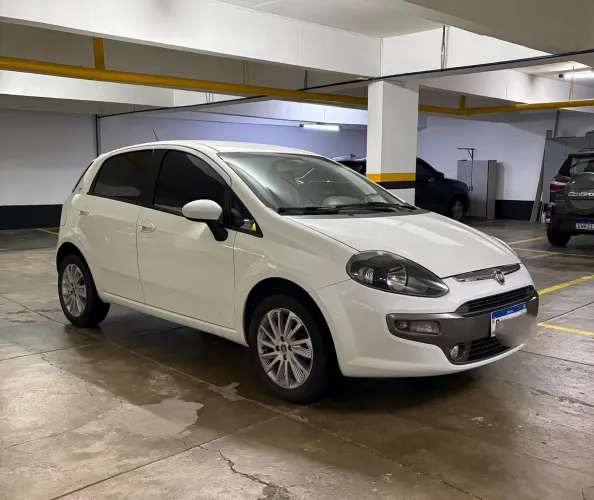 Fiat Punto Essence SP Dualogic 1.6 Flex 16V 2016