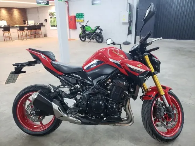 Motos Kawasaki Z 900 - RA XVII - Riacho Fundo I, Brasília