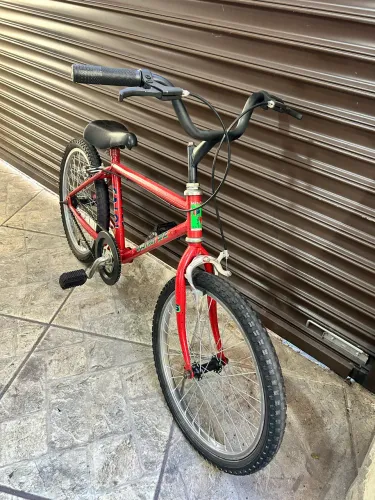 Bicicleta Caloi aro 20 anos 90