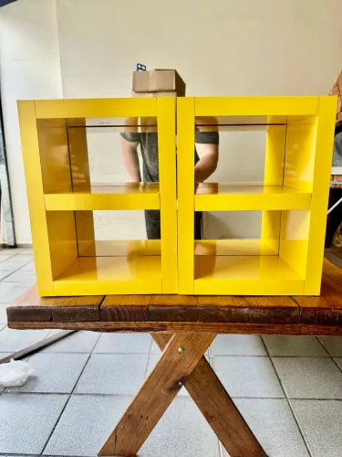 Nicho/Prateleira com Espelho Interno 40x25x20cm - Amarelo