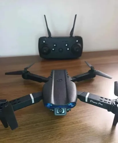 Drone de Entrada com Controle Remoto