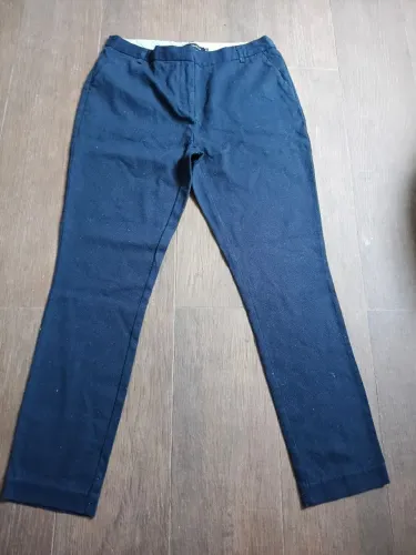 Calca social e jeans ta 40,42 cada 20.00