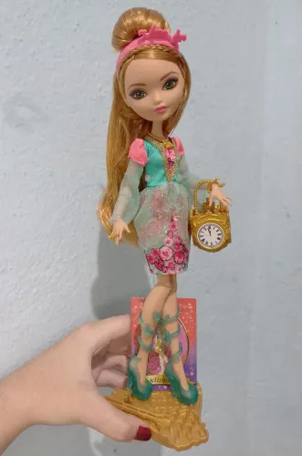 ever after high ashlynn ella básica completa