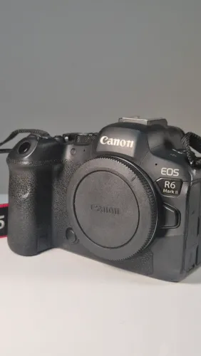 Canon R6 Mark II