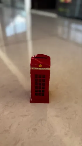 Miniatura Cabine Telefônica Londres Cofre de Metal e Decoração