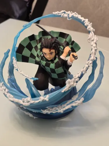 Estátua Tanjiro respiração da água Figuarts Zero
