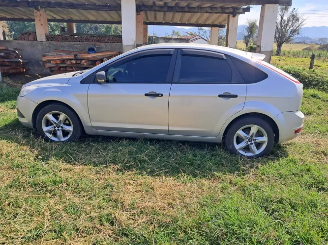 Ford Focus 1.6 S/se/se Plus Flex 8v/16v 5P 2022