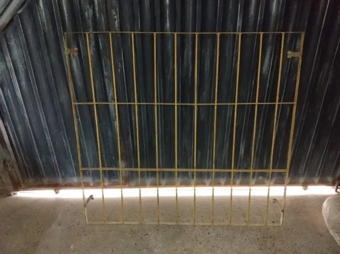 Grade de ferro maciço para janelas 
