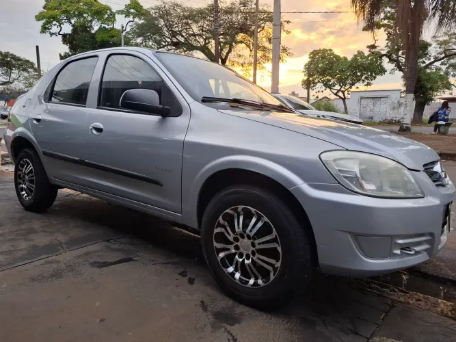 Chevrolet Prisma Sed. Maxx/ LT 1.4 8V Econof. 4P 2011