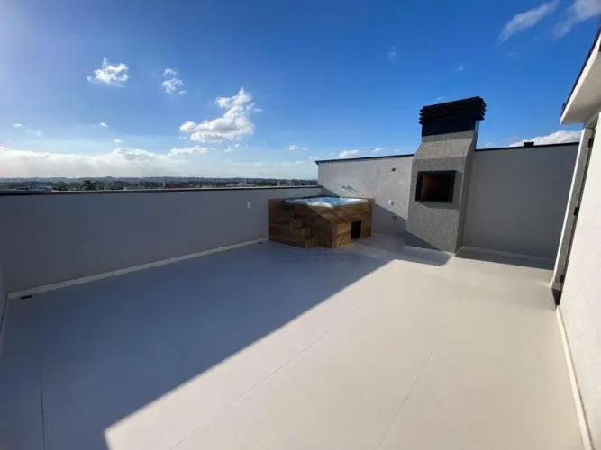Cobertura Triplex à Venda em São José dos Pinhais  3 Quartos, Terraço com Churrasqueira e 
