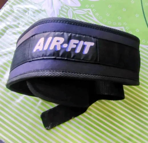 CINTURÃO DE MUSCULAÇÃO AIRFIT