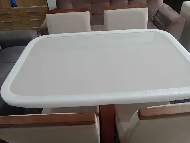 mesa quadrada