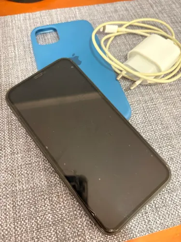 iPhone 11 em perfeito estado - 64gb