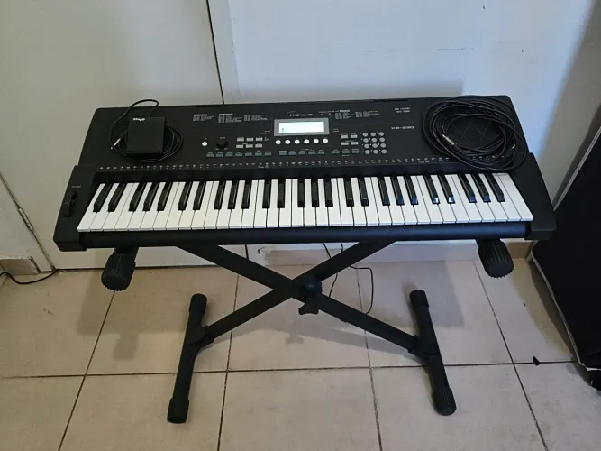 Teclado REVAS kb 330 + capa protetora + cabos + suporte