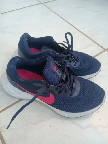 Tênis feminino tamanho 36