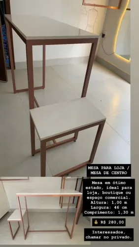 MESA PARA LOJA / MESA DE CENTRO À VENDA Mesa em ótimo estado