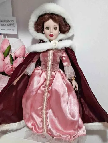 Boneca Porcelana
