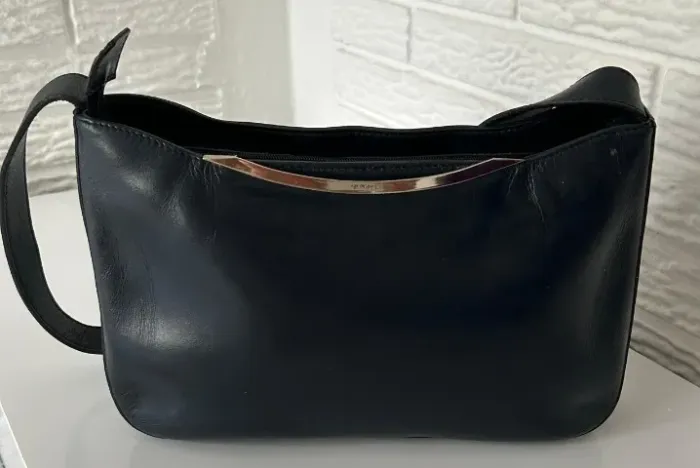 Bolsa Média Azul Escuro