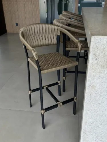 Banqueta em tricô náutico