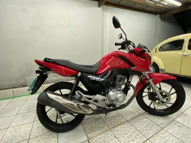 VENDO HONDA CG 160 FAN - ZERINHA!!!! 8 MIL KM