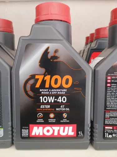 Trabalhamos com 7100 05w40,10w40, 10w50 , 20w50 Motul 100% sintetico
