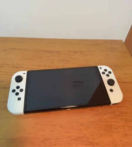 NINTENDO SWITCH OLED DESBLOQUEADO