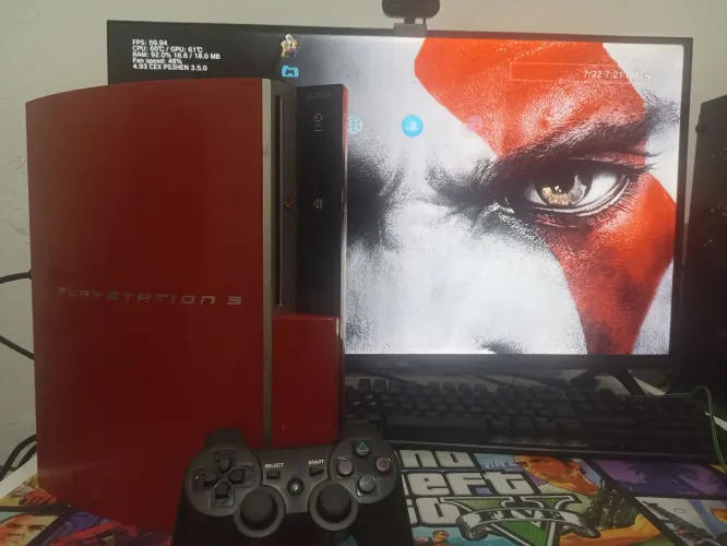 Vendo ps3 fat com hd de 280gb 1 controle cabos destravado e com leitor funcionando