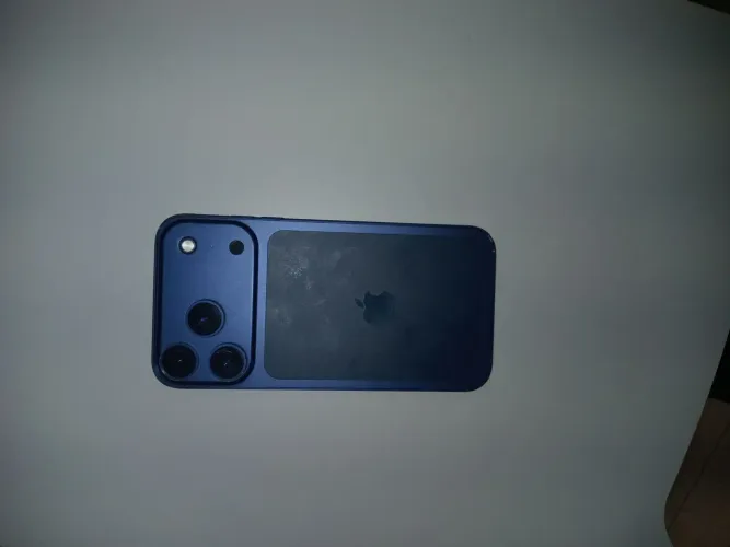 Iphone Xr - 17 pro