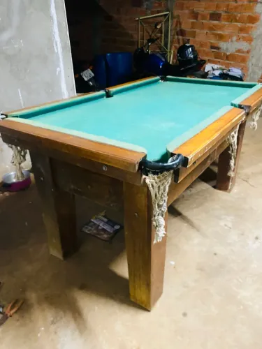 ? Mesa de Bilhar / Sinuca em Madeira - Ótimo Estado