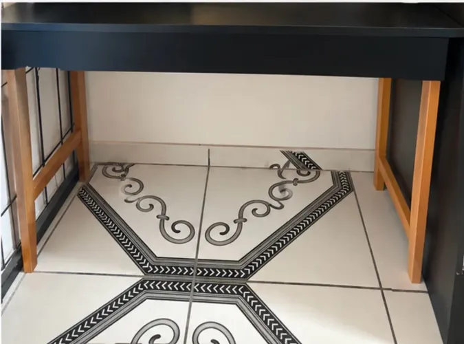 Vendo - Mesa para escritório com gaveta