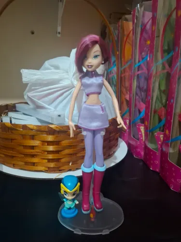 Winx Tecna School Girl
