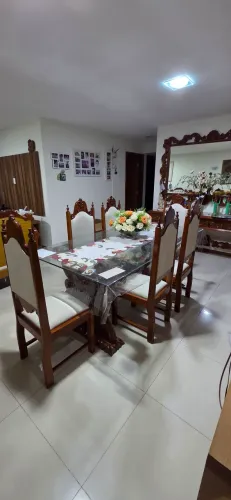 Mesa 6 lugares e aparador com espelho estilo Luis XV
