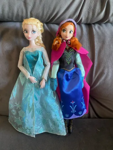 Elza e Anna Frozen original completas