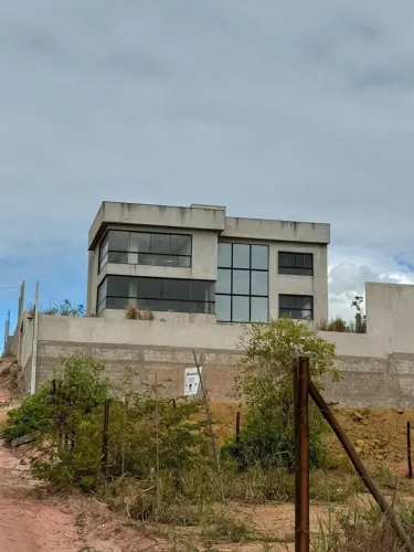 Imóvel para venda possui 360 metros quadrados com 4 quartos em Ubu - Anchieta - ES