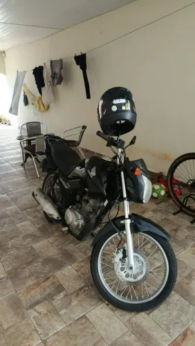 Vendo cg fan completa.