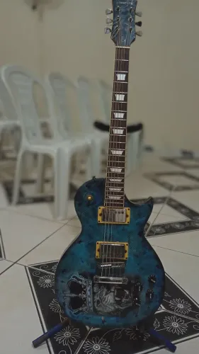Vendo uma guitarra Michael valor R$ 800